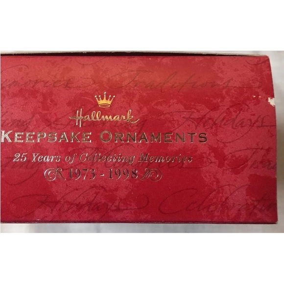 Hallmark keepsake 25th anniversary tin locomotive 1988 ornament - Picture 6 of 6